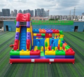 T2-4960B LEGO Bouncy Castle & Slide